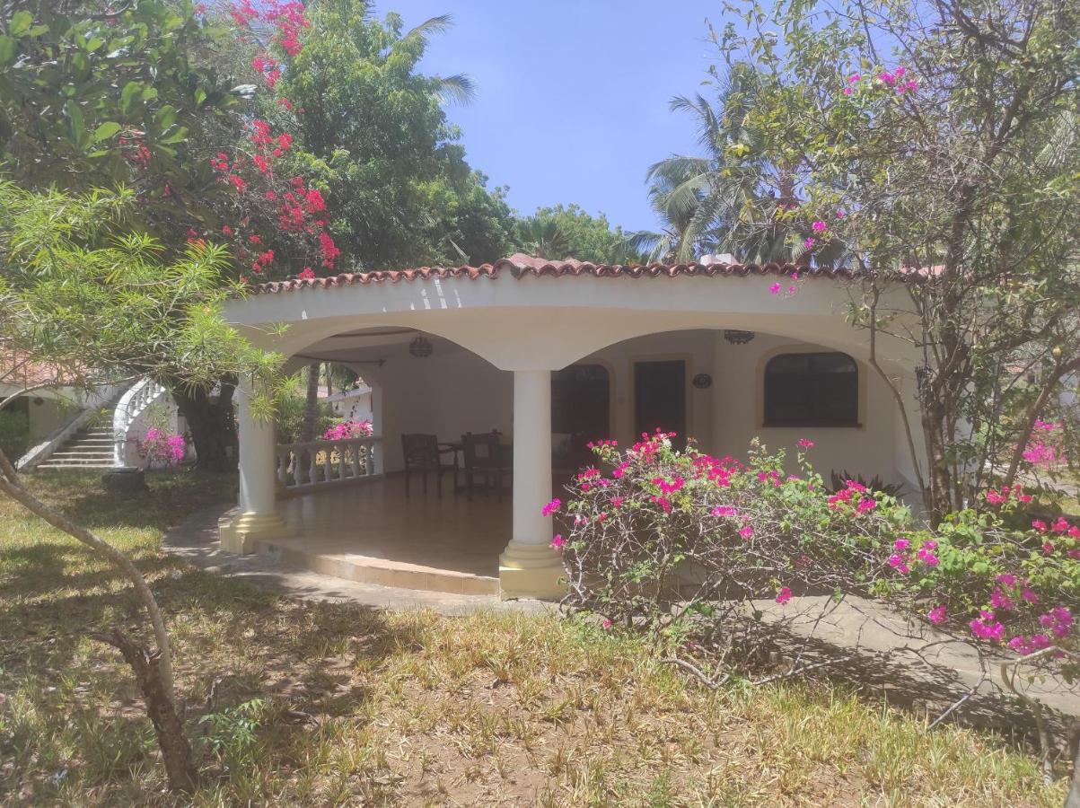 2Livu Villas Watamu Zewnętrze zdjęcie